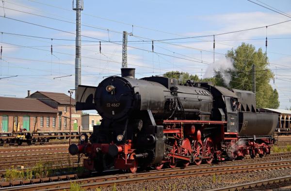 Als Heizer auf der Güterzuglokomotive 52 4867 bei den Bahnwelttagen im Eisenbahnmuseum Darmstadt-Kranischtein 2011